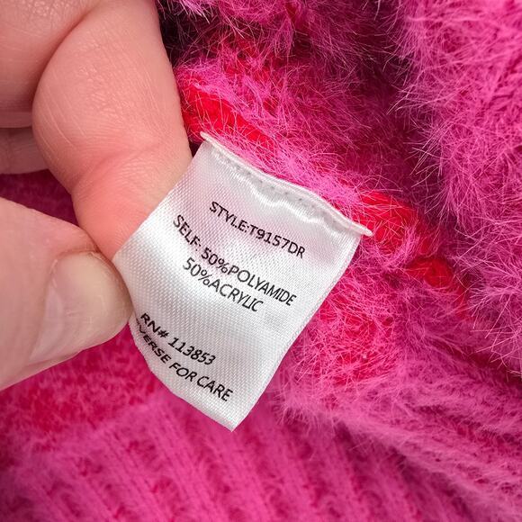 Sugar + Lips Women's Chevron Fuzzy Cropped Mock Neck Sweater Pink Size Small - Picture 9 of 11